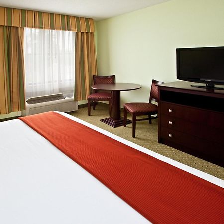 Holiday Inn Express Scottsburg By Ihg Exteriér fotografie